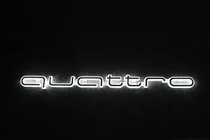 Lampe LED de logo de calandre avant Audi, éclairage de logo Quattro pour Quattro A3 A4 A5 A6 A6L A7 