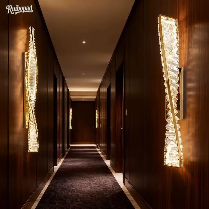 Applique murale LED en cristal italien de luxe, lampe de chevet moderne en or pour salon, chambre à coucher, décoration de couloir