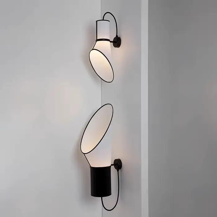 Lampadaire d'angle LED moderne, lampe sur pied en corne créative, salon, salon, hôtel, magasin, décor de canapé, designer