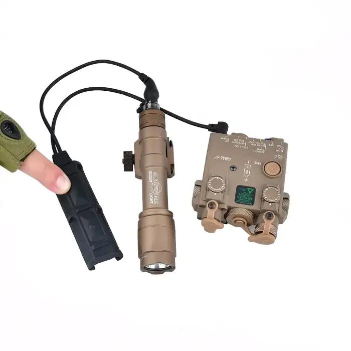 Airsoft Accessoriesch WADSN À Distance Double Interrupteur de Pression SF plug 2.5mm Pour PEQ DBAL NGAL M300 M600 Tactique lampe de Poche chasse