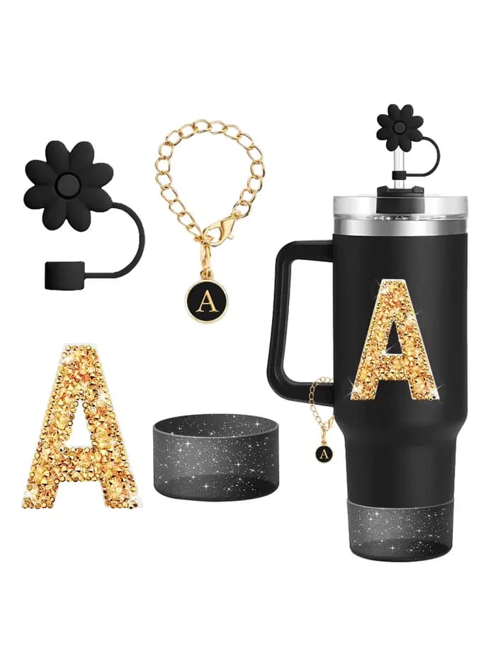 Ensemble de 4 pièces pour accessoires de tasse Stanley, comprenant un couvercle de paille en Silicone initial, une lettre d'identification du nom, une lettre auto-adhésive, un manchon de tasse (noir)