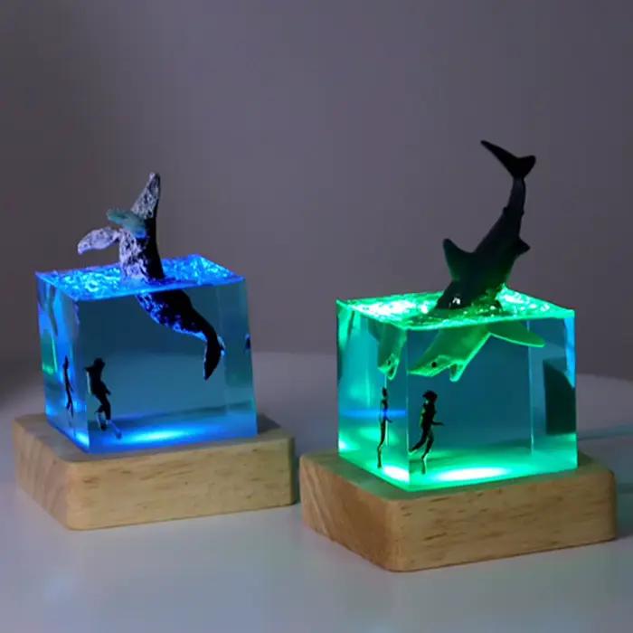 Ornement de cube de baleine marine, décoration de plongeur de requin d'océan, élection de baleine, modèle de baleine en résine, lampe de bureau, veilleuse LED, jouet Shoous