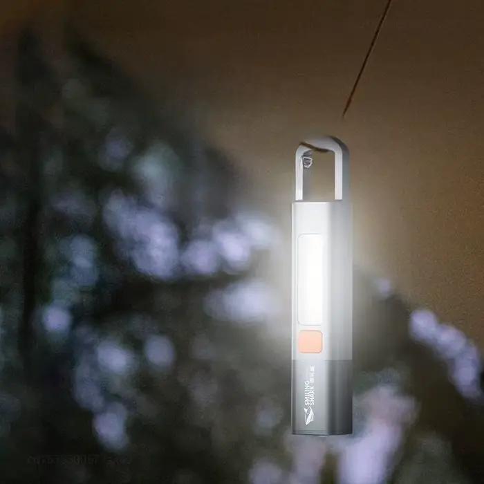 Nouvelle lampe torche d'extérieur portable à lumière puissante