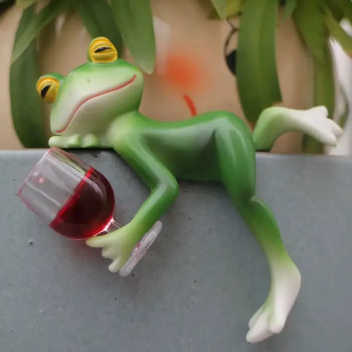 1 morceau d'intérêtus tentures de grenouille verte et de verre à vin, décoration intérieure et extérieure complète adaptée au jardin, aux aquariums, aux étangs, aux Pots de fleurs et au jardin sur le 