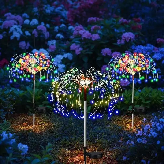 Lampes solaires en forme de feux d'artifice