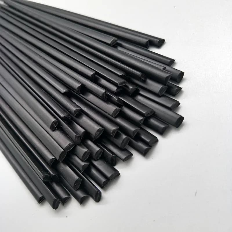 Tiges de soudage en plastique PP (3mm) noires, paquet de 200mm x 40 pièces/forme triangulaire/fourni