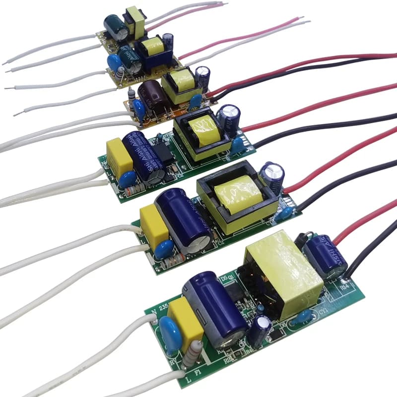 Alimentation électrique pour pilote LED 1-3W 4-7W 8-12W 15-18W,20-24W,25-36W, éclairage à courant co