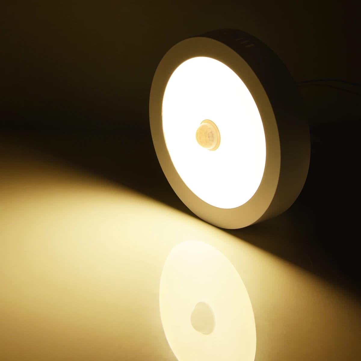 Plafonnier avec capteur de mouvement PIR 110V 220V 6W -18W Led lumières pour chambre lampara techo l