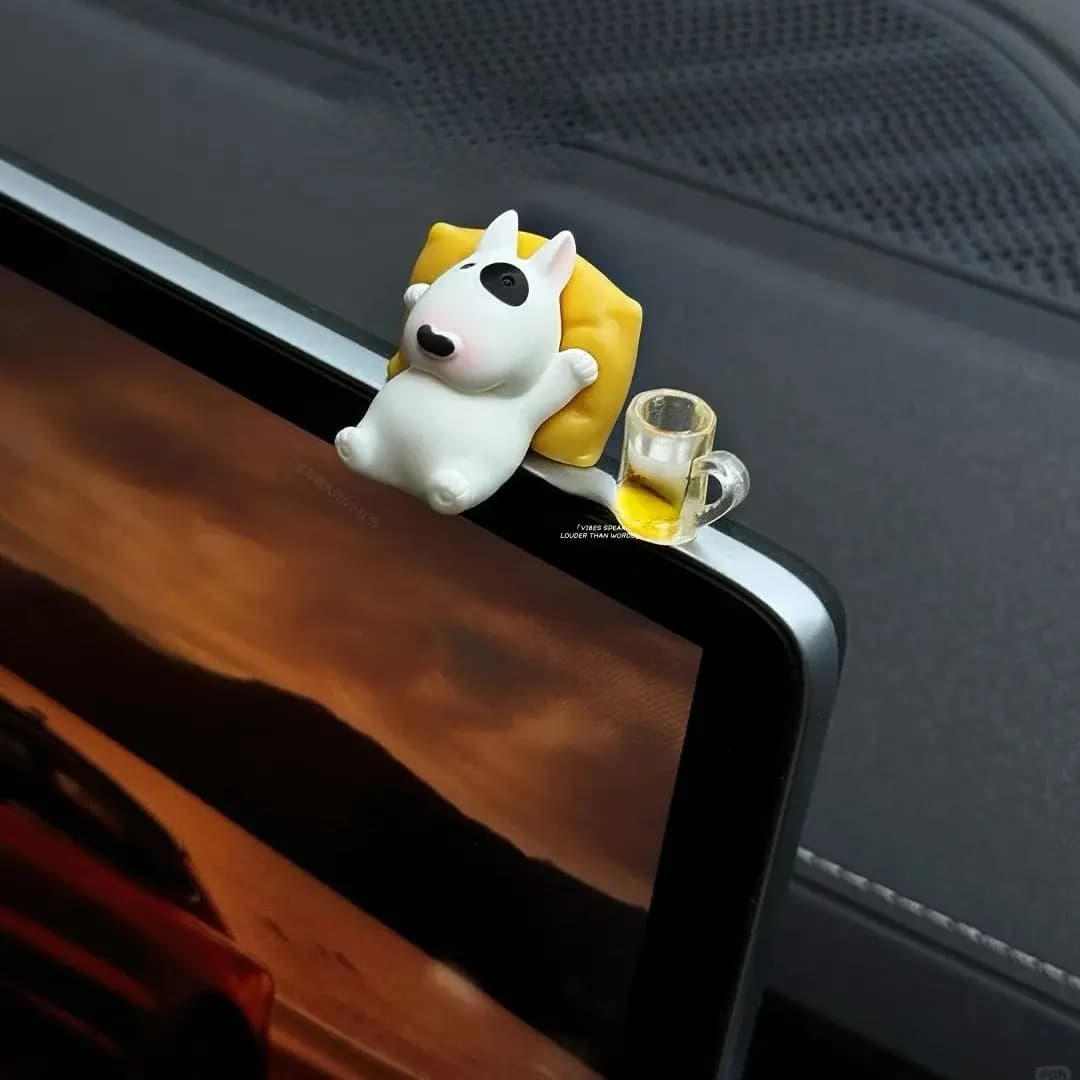 Figurine de tableau de bord adorable pour voiture, accessoires universels pour voiture, pose détendu