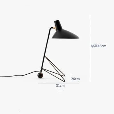 Lampadaire LED vintage noir sur pied avec trépied, décor d'angle nordique pour salon, chevet et cham