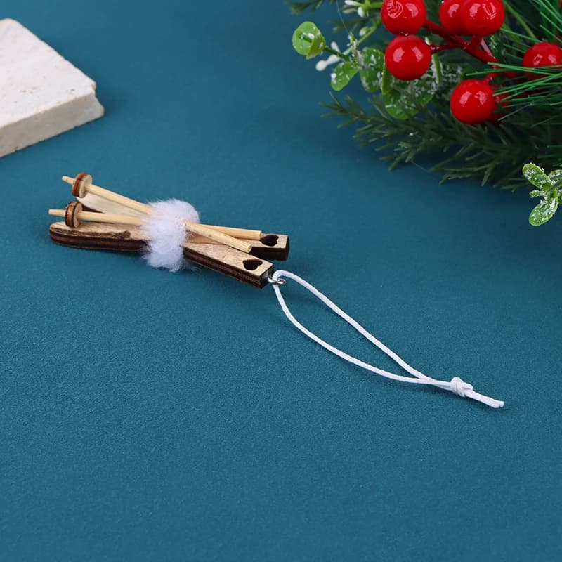 1/12 maison de poupée Miniature traîneau bâtons de Ski pendentif scène de noël pour maison de poupée