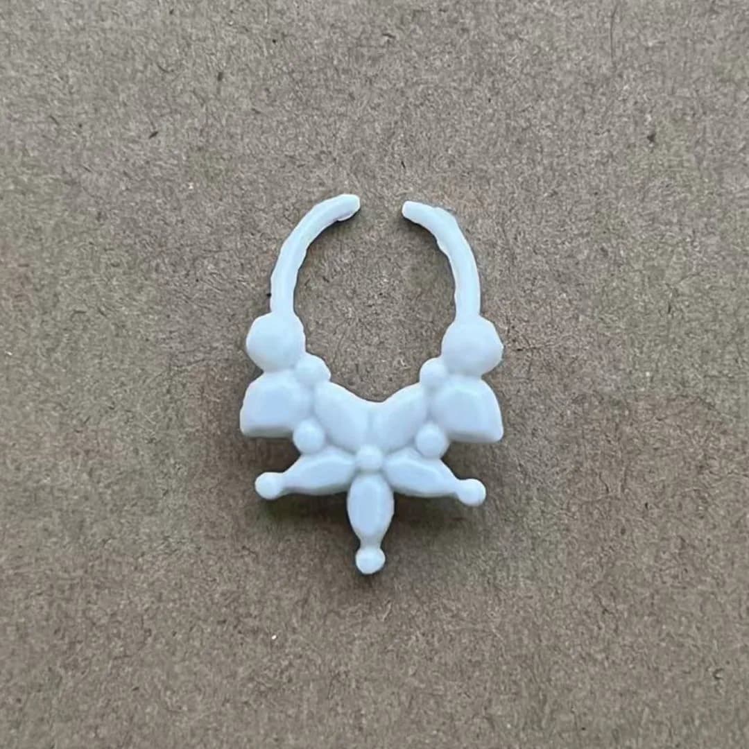 Pièces de poupée monstre DIY : Accessoires originaux, boucles d'oreilles, colliers, chapeaux, baguet