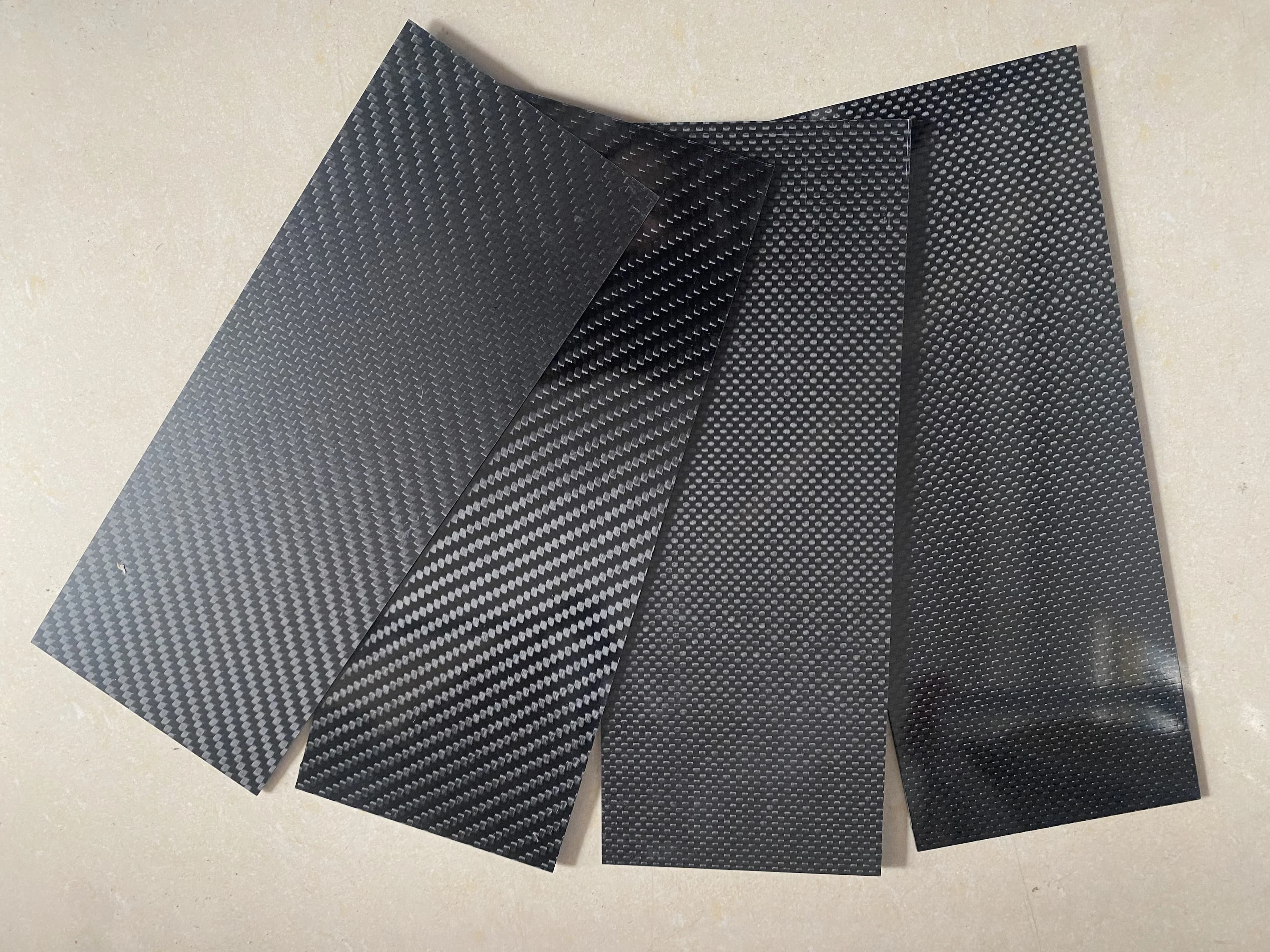 1 plaque de carbone 3K de 0,5-5 mm, 95x245 mm, en fibre de carbone pure, matériau composite haute du