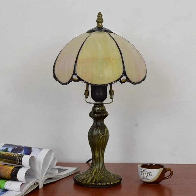 Lampe de table Tiffany, lampe en verre teinté, style européen simple, petite lampe de nuit de 8 pouces, pour chambre à coucher, salon, bureau