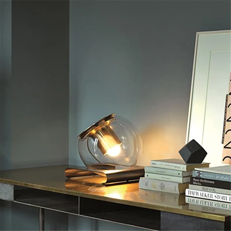 Lampe de Table en Boule de Verre au Design Nordique Minimaliste et Créatif Post-Moderne, Luminaire Décoratif d'NikArgenté Idéal pour une Chambre à Coucher ou un Bar