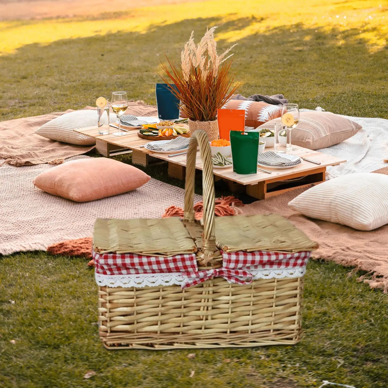 Panier de pique-nique panier tissé en osier pour la décoration de randonnée pour le Camping
