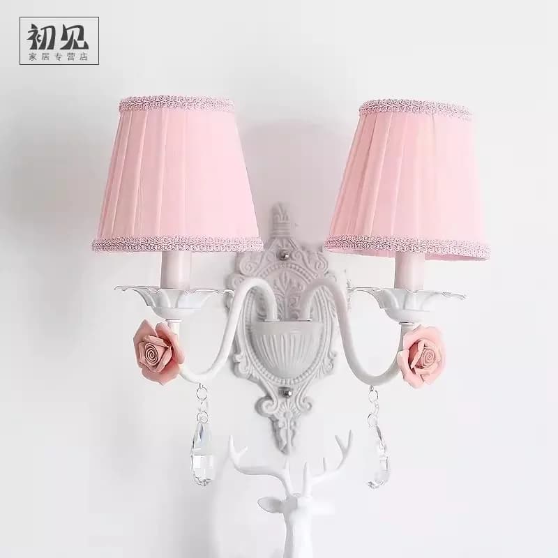 Appliques murales romantiques nordiques pour chambre de fille, lampe à fleurs roses, style princesse, chaud, chambre d'enfant, chevet