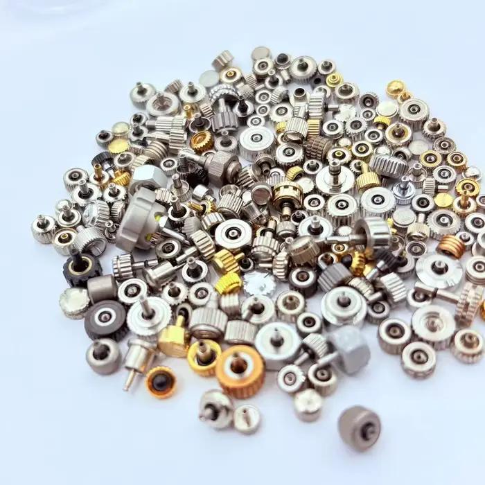 Accessoires de montre : Têtes de manivelle de styles variés, expédiées aléatoirement. Accessoires DIY faits à la main, accessoires mécaniques steampunk.
