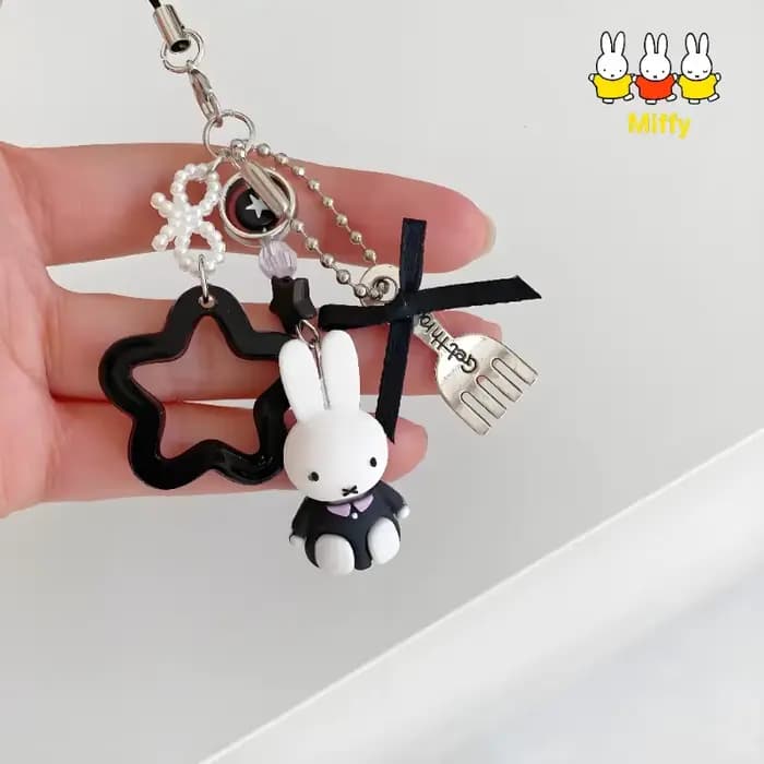 Porte-clés Miffy dessin animé Kawaii, petit lapin, rétro, créatif, sac Y2K, Style Punk, accessoire étoile, cadeau pour fille