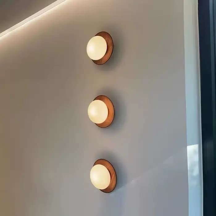 Wabi-sabi Style Nature bois couleur noyer chambre chevet appliques murales blanc laiteux rond verre applique pour couloir escalier allée