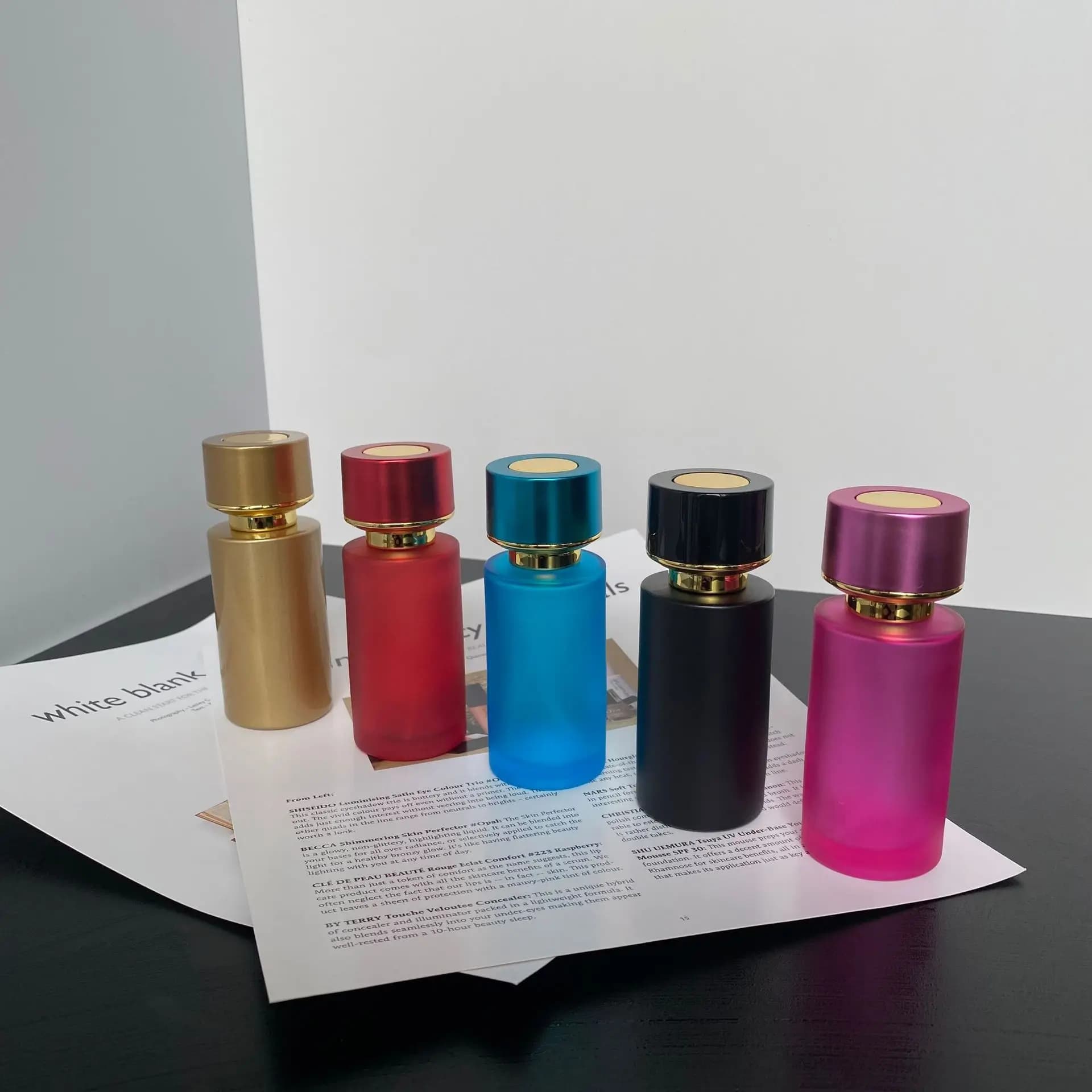 Bouteille en verre à capuchon rond coloré, vaporisateur d'essence de parfum, 50ml
